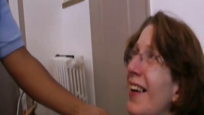 このスウィーティーについてあなたのパパに言わないでください!!! 無料 エッチ 動画 女性